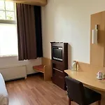Onderwijshotel De Rooi Pannen 호텔