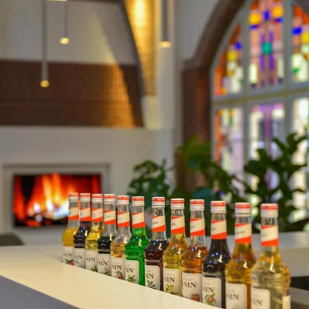 Szálloda Onderwijshotel De Rooi Pannen *