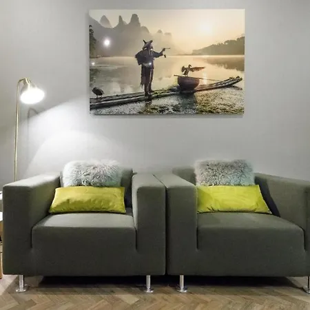 Onderwijshotel De Rooi Pannen 튈뷔르흐