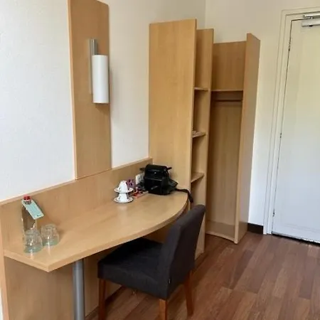 מלון Onderwijshotel De Rooi Pannen