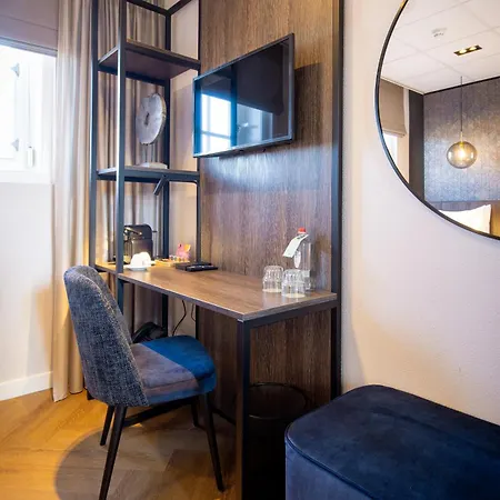 Onderwijshotel De Rooi Pannen Hotel *
