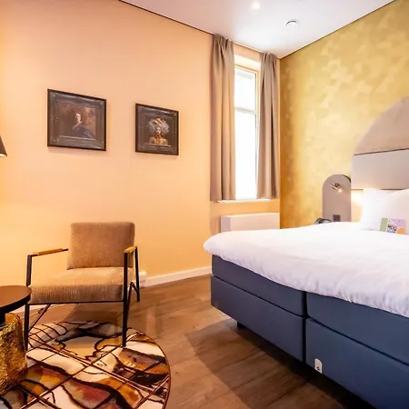 Onderwijshotel De Rooi Pannen * Tilbourg