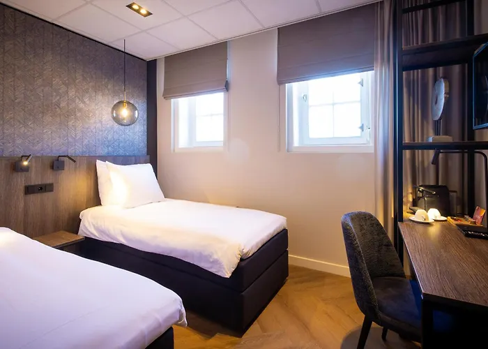 Onderwijshotel De Rooi Pannen * Tilbourg