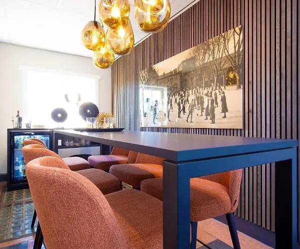 Otel Onderwijshotel De Rooi Pannen Tilburg