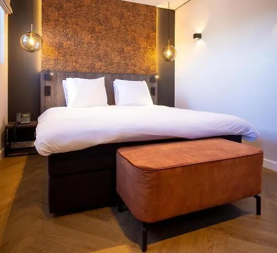 Onderwijshotel De Rooi Pannen Otel